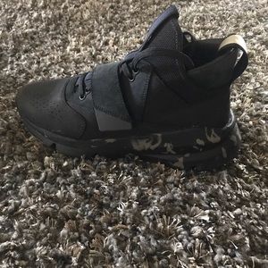 Under Armour High Top Shoes - Size 10.5